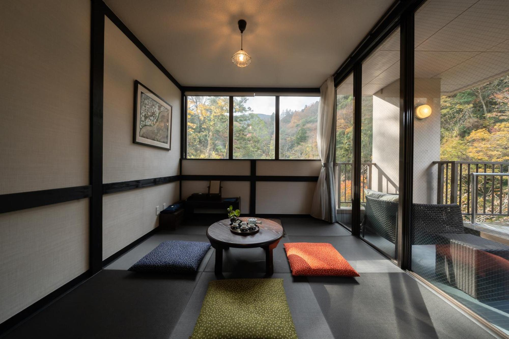 Onsen Guest House Tsutaya Hakone Exterior photo