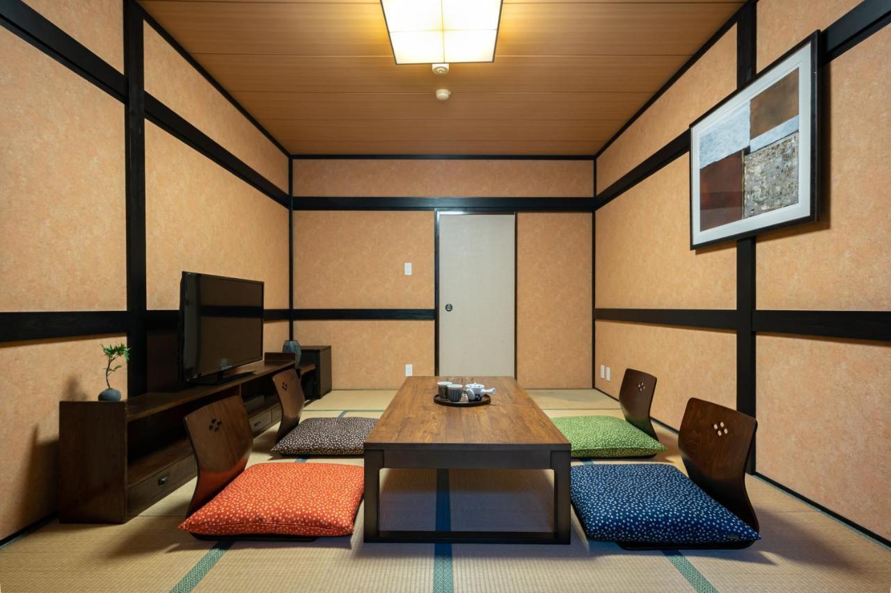 Onsen Guest House Tsutaya Hakone Exterior photo